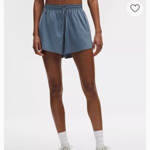 lululemon court rival high rise short 3” Blue